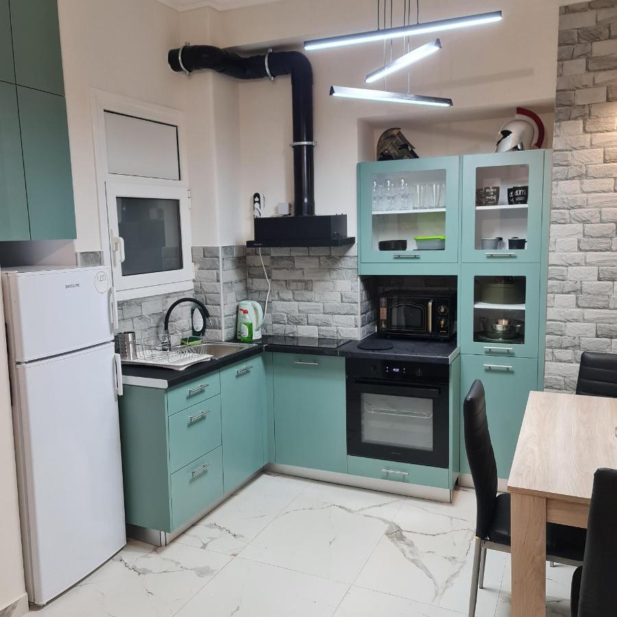 Full Apartment Near Kato Patissia アテネ エクステリア 写真