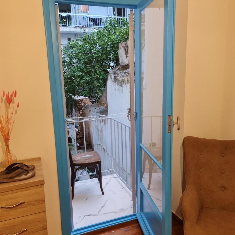 Full Apartment Near Kato Patissia アテネ エクステリア 写真