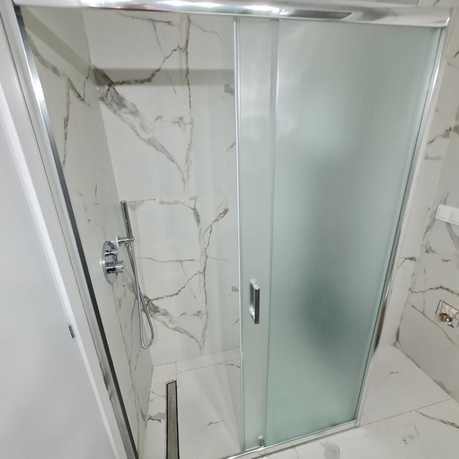 Full Apartment Near Kato Patissia アテネ エクステリア 写真